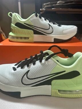 Nike Air Max Alpha Trainer 6 Barely Green